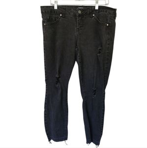 Torrid Black Distressed Ankle Skinny Jeans Size 14